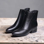camillocamilloNoir Chic et EléganceMatériaux & FinitionsSac en satin SignatureInscrivez-vous à notre newsletter pour découvrir nos nouveaux modèles.AideLiens utilesContact